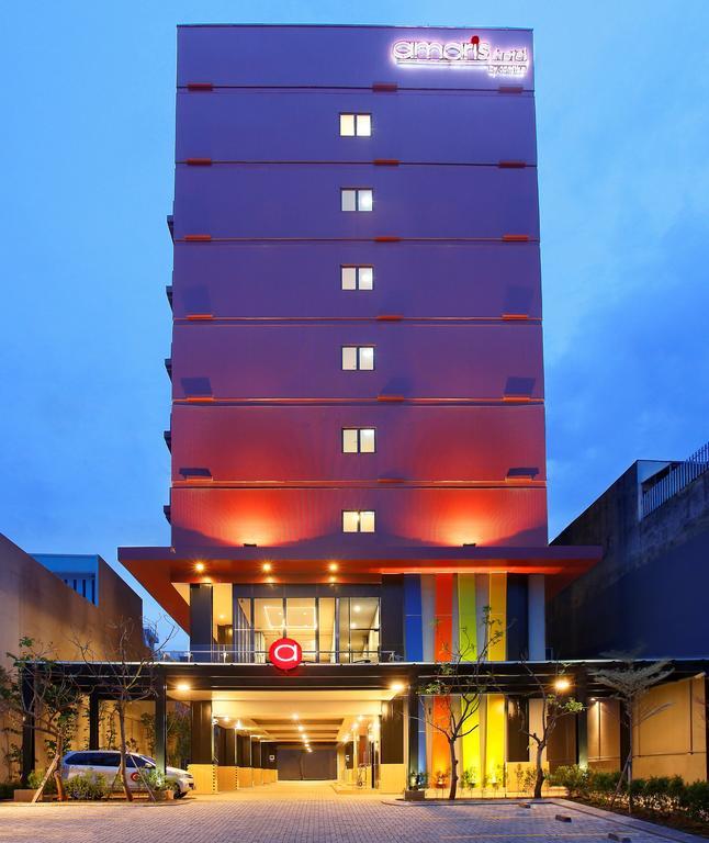 Amaris Hotel Pasar Baru Yakarta Exterior foto